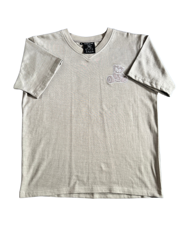 Grey v-neck t-shirt with embroidered teddy bear logo